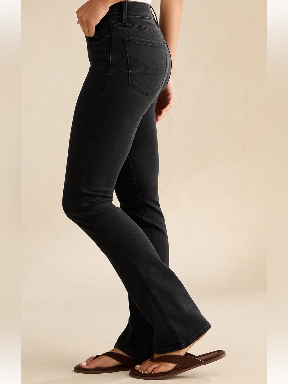 American Eagle High-Waisted Kick boot Jeans Size 12 Regular - Black